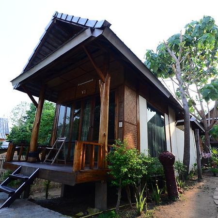 Pai Wood Life Resort Buitenkant foto